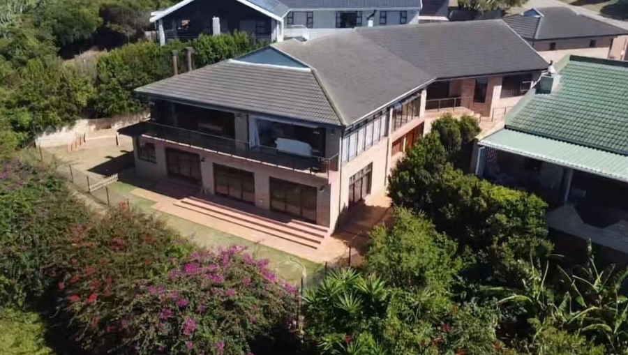 5 Bedroom Property for Sale in Noorsekloof Eastern Cape